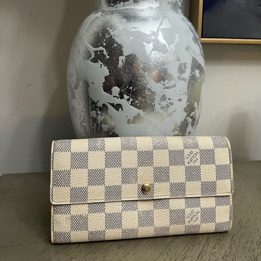 Louis Vuitton Checkered Wallet in Cream and Gray